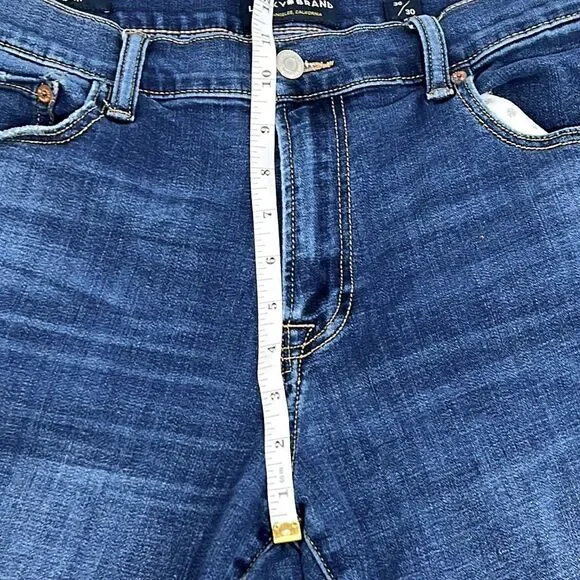 Lucky Brand 221 Straight Leg Jeans - Picture 6 of 11